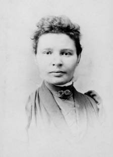 W-004-2 - Walter - Mrs Adam Walter.jpg