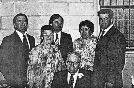 George Koepke Fam - Wayne, Wray, Helen, Elwood, Edna, George.jpg